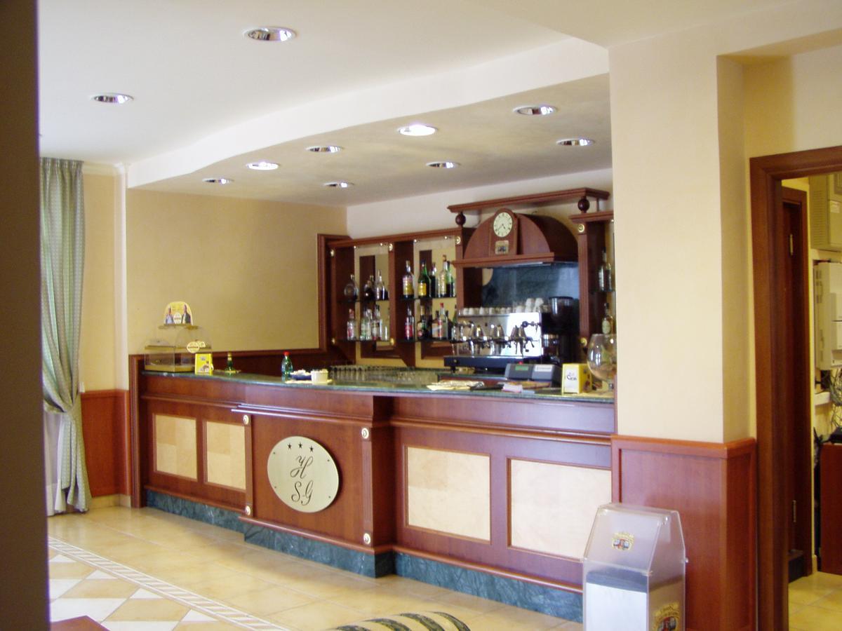 Hotel San Giorgio Сан-Никола-Арчелла Экстерьер фото